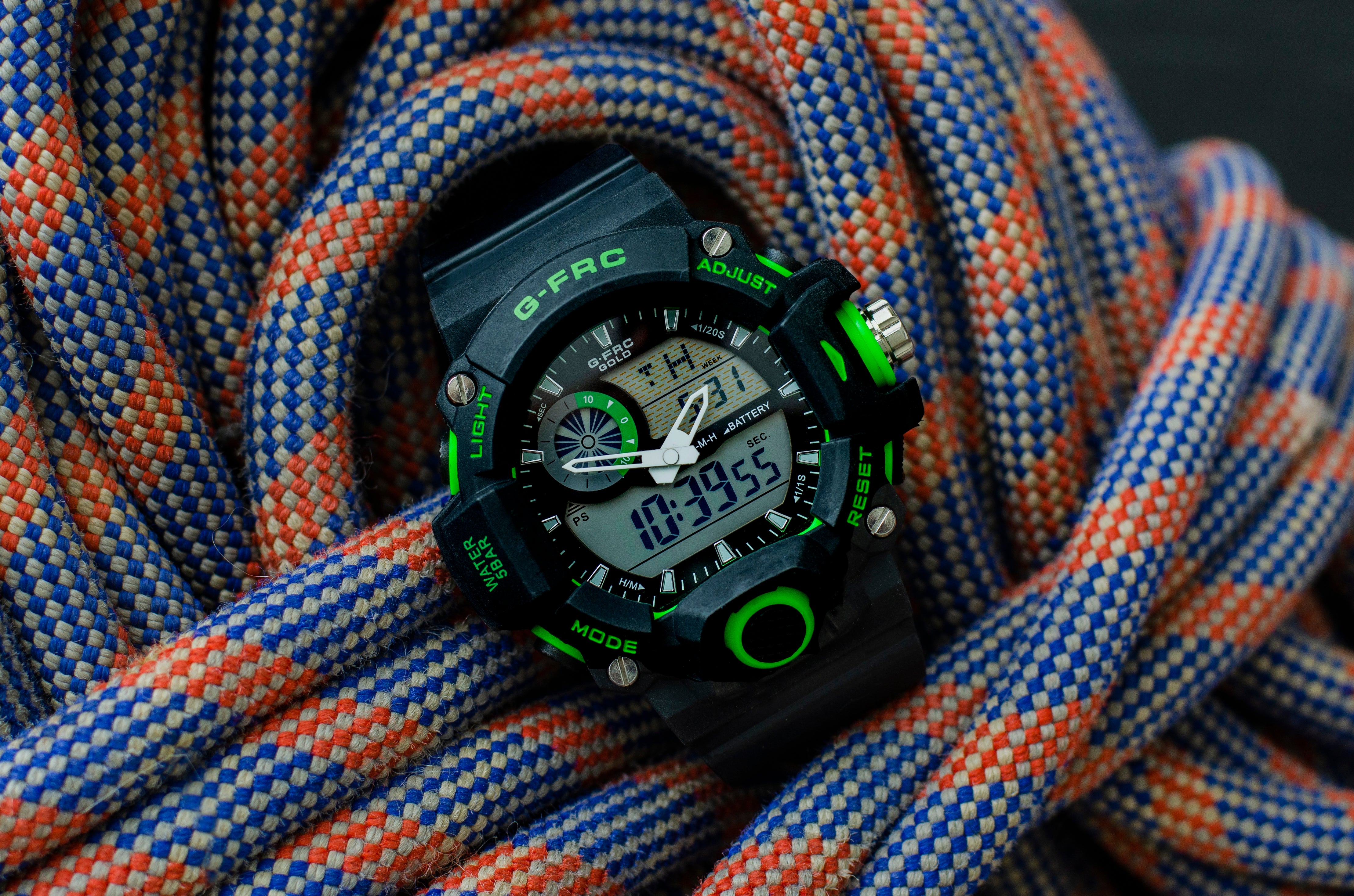 Reloj G-FORCE GOLD AK14101 plástico para hombre